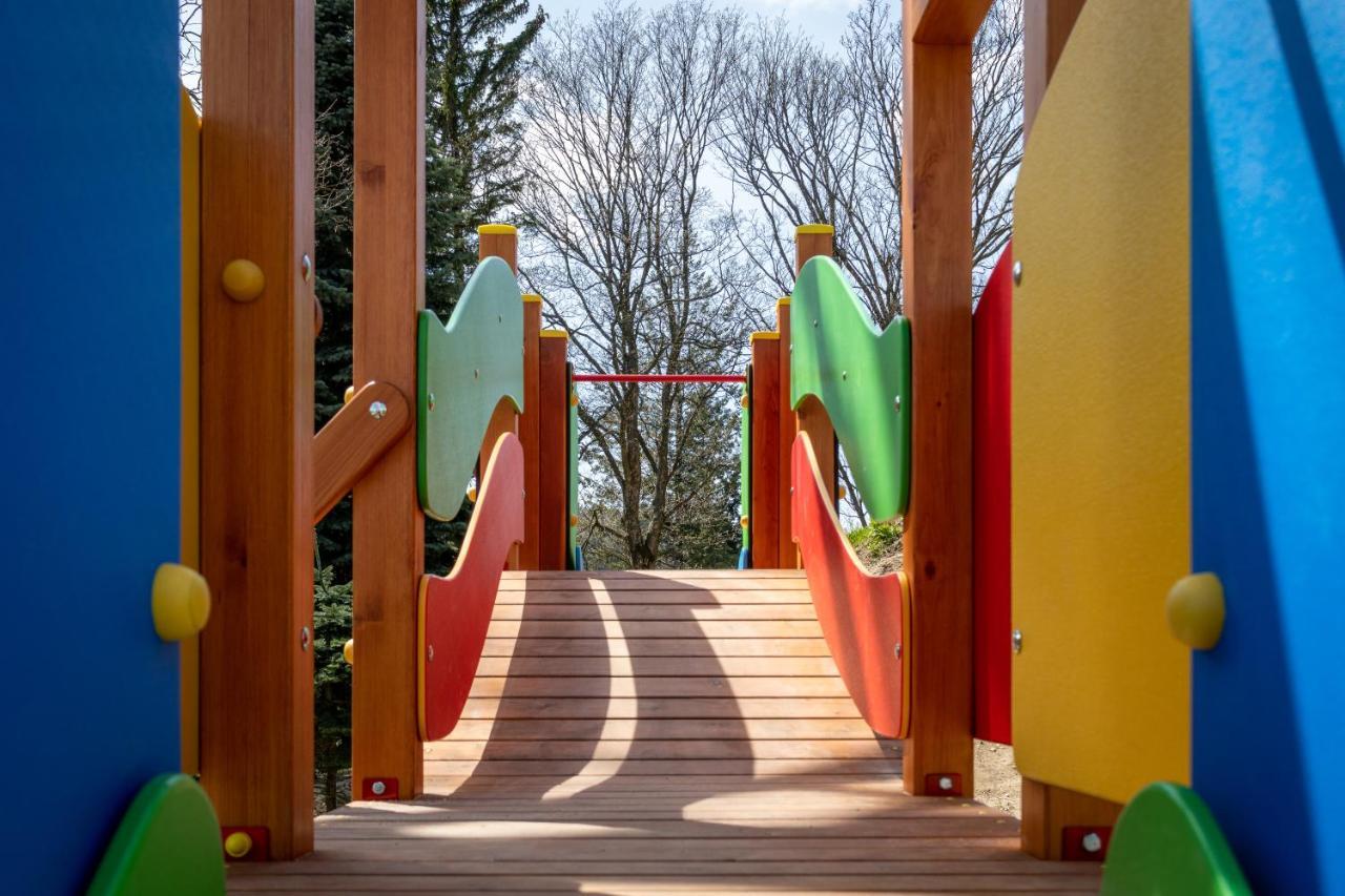 Green Park Resort A6- Z Dostepem Do Basenu, Sauny, Jacuzzi, Silowni シクラルスカ・ポレンバ エクステリア 写真